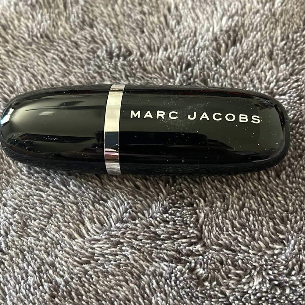 Marc Jacobs Tan 49 Accomplice Concealer Stick - Picture 6 of 7